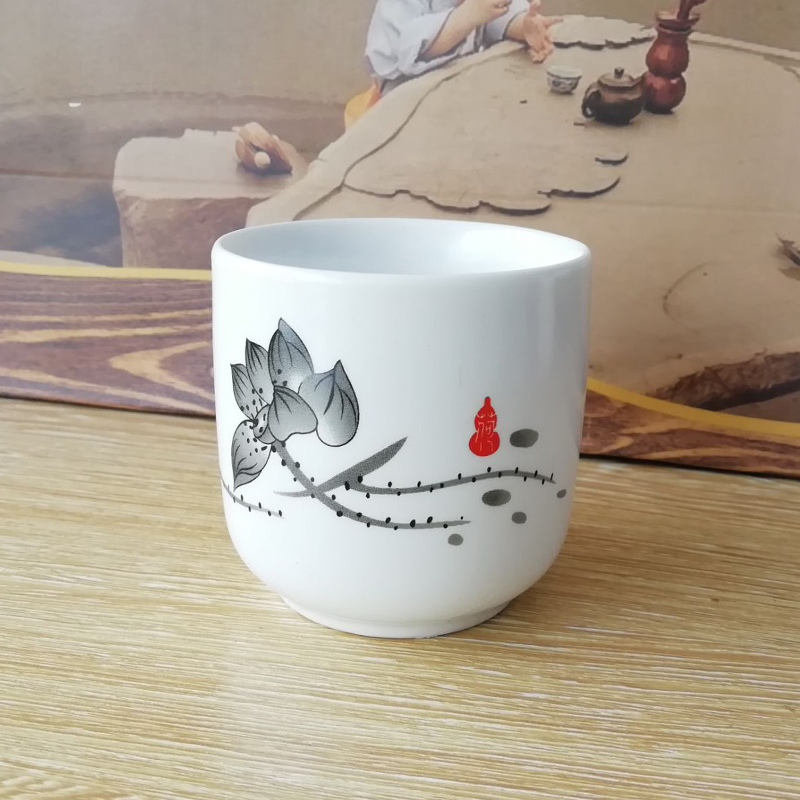 Cerc Blue And White Porcelain  - مراجعة Wine Beer Restaurant وسعره