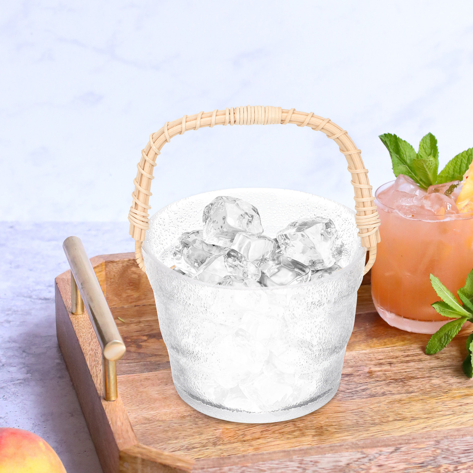 Glass and Rattan Handheld Ice  - مراجعة Wine Beer Restaurant وسعره